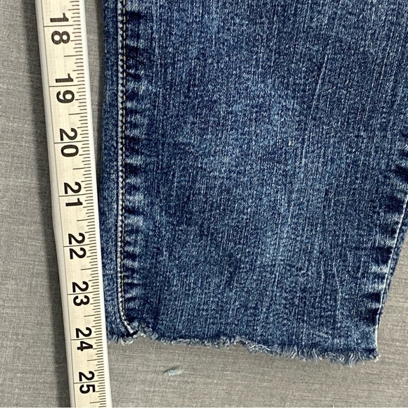 Levis Signature High Rise Ankle Skinny Jeans Womens 18 W34 Raw Hem Factory Fade - Picture 11 of 12